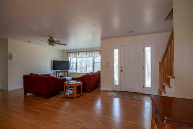 27 Perkins Rd, Londonderry, NH 03053 - photo 3