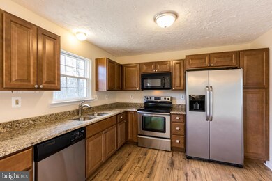 29520 Jennifer Dr, Mechanicsville, MD 20659 - photo 3