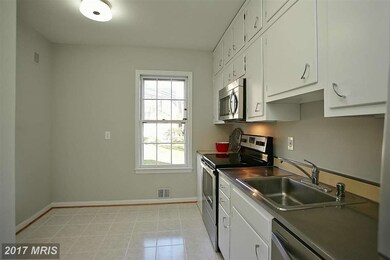 3567 Hamlet Place, Chevy Chase, MD 20815 - photo 3