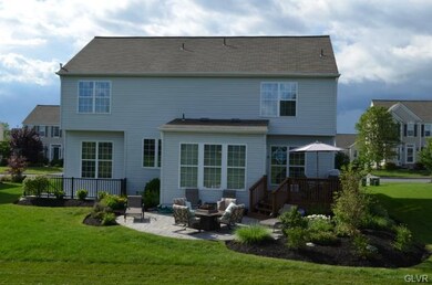 8910 Colebrook Dr, Breinigsville, PA 18031 - photo 3