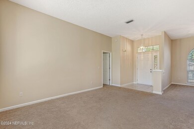 8187 Kilkelly Ln S, Jacksonville, FL 32244 - photo 7