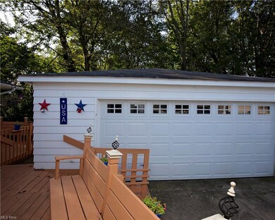 379 Erieview Blvd, Sheffield Lake, OH 44054 - photo 4