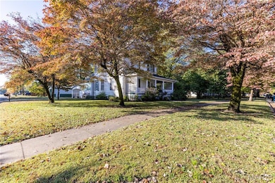 409 E Cypress St, Charleston, MO 63834 - photo 7