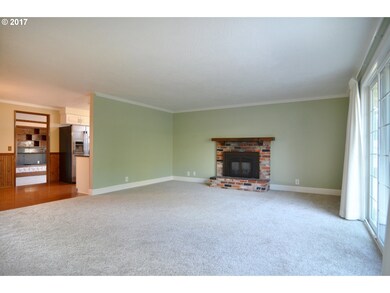 3387 Gilham Rd, Eugene, OR 97408 - photo 5