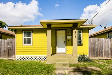 6319 Sayers St, Houston, TX 77026 - photo 2