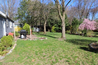 172 Weymouth Rd, Enfield, CT 06082 - photo 7