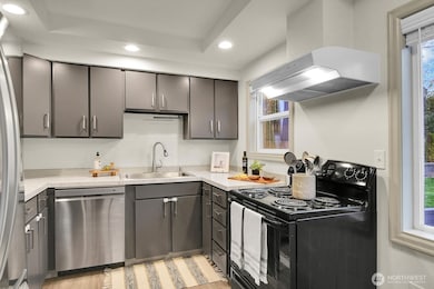 1021 Walnut St, Edmonds, WA 98020 - photo 7