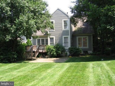 11500 Pebblecreek Dr, Lutherville Timonium, MD 21093 - photo 2