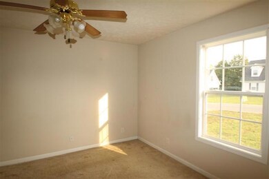 115 Stonefield Cir, Shelbyville, TN 37160 - photo 5