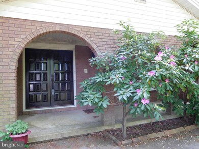 1717 Chateau Ct, Fallston, MD 21047 - photo 2