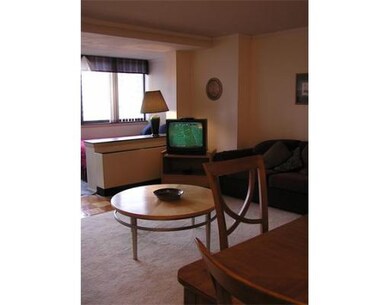 9 Hawthorne Place unit 8P, Boston, MA 02114 - photo 3