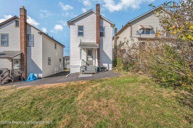 22 Larch Ln, Wilkes Barre, PA 18702 - photo 2