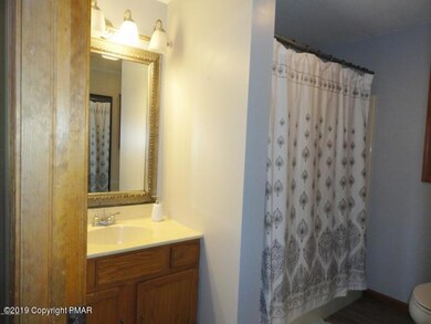 139 Hyland Dr, East Stroudsburg, PA 18301 - photo 7