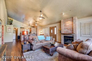 10_Living Room3