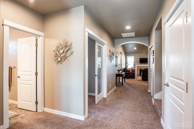 4459 SW Salmon Ave, Redmond, OR 97756 - photo 3