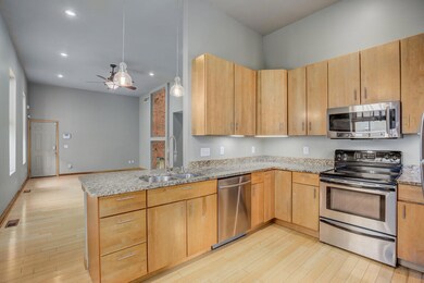 Kitchen2 (67)