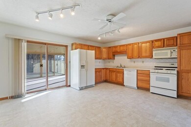 1911 N Rustic Ct, La Porte, IN 46350 - photo 5