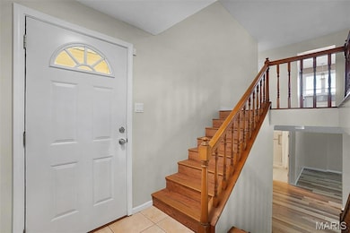 1511 Shadow Ln, Saint Charles, MO 63303 - photo 2