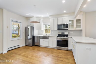 12 Arther St unit 1, Greenwich, CT 06831 - photo 6