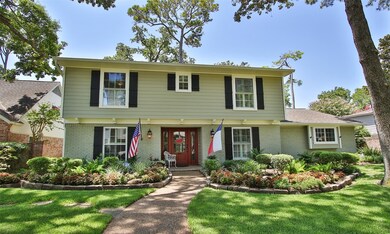 13627 Perthshire Rd, Houston, TX 77079 - photo 3