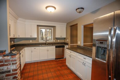 168 Appletree Rd, Auburn, NH 03032 - photo 4