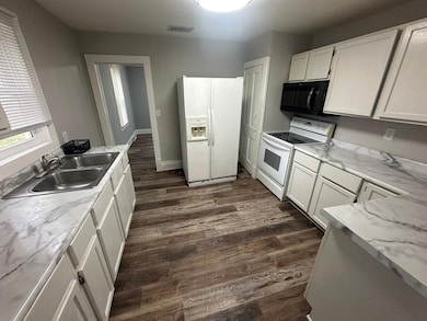 327 9 1 2 St S, Sauk Centre, MN 56378 - photo 5