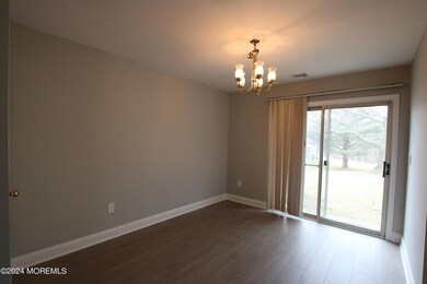 11 Horseshoe Ct, Tinton Falls, NJ 07753 - photo 3