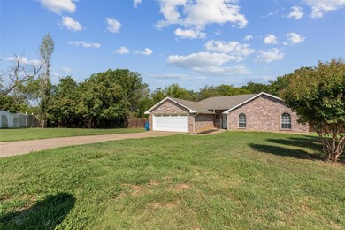 618 Pine Bluff St, Cleburne, TX 76031 - photo 5
