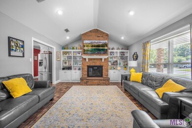 4315 Cypress St, Zachary, LA 70791 - photo 2