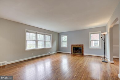 8124 Clyde Bank Rd, Towson, MD 21286 - photo 7