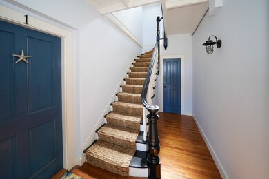 61 Ocean Ave unit 6, Oak Bluffs, MA 02557 - photo 4