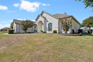 112 Churchill Cir, Weatherford, TX 76085 - photo 3