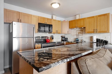 50 Hauoli St unit 103, Wailuku, HI 96793 - photo 4