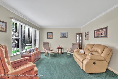 06-LIVING ROOM