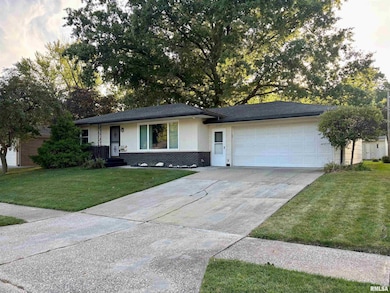 2707 2nd St, Moline, IL 61265 - photo 2