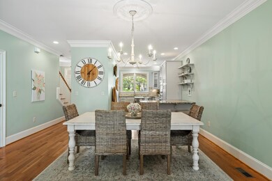 3046 HH dining room into kitchen