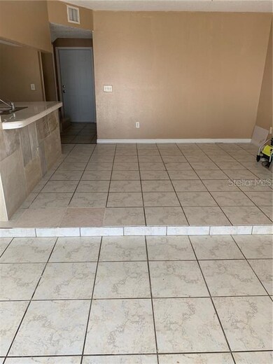 924 Caribbean Dr unit A, Davenport, FL 33897 - photo 5