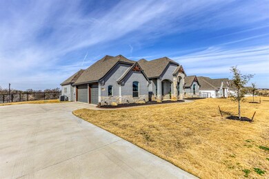 347 Red Bird Dr, Springtown, TX 76082 - photo 4