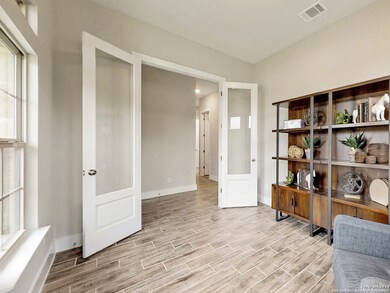 15719 La Subida Trail, Helotes, TX 78023 - photo 2