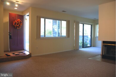 1915A Villaridge Dr unit 1915A, Reston, VA 20191 - photo 5