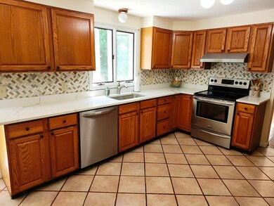 22 Dunn Terrace, Randolph, MA 02368 - photo 2