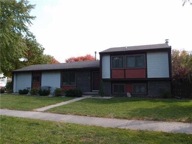 119 W Claremore Dr, Lansing, MI 48911 - photo 2