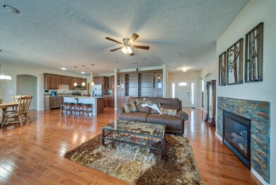 3203 Owens Ave, Cody, WY 82414 - photo 4