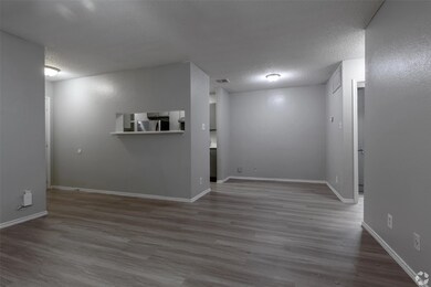 7610 Cameron Rd unit 2058, Austin, TX 78752 - photo 4