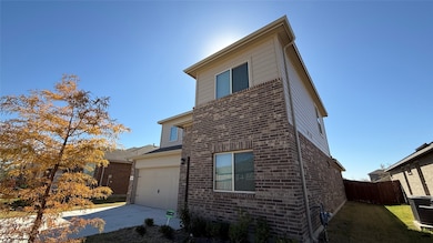 8529 Centerboard Ln, Fort Worth, TX 76179 - photo 3