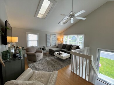 83 Eustis Ave, Newport, RI 02840 - photo 4
