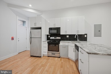 629 N 32nd St unit 1, Philadelphia, PA 19104 - photo 7