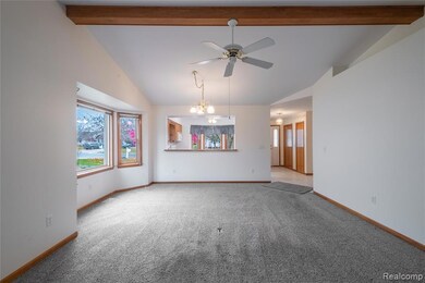 7352 Cross Creek Dr, Swartz Creek, MI 48473 - photo 6