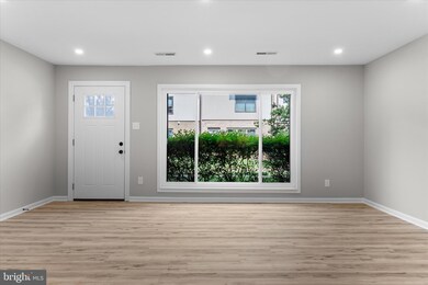 1722 Westwind Way unit 123, McLean, VA 22102 - photo 4