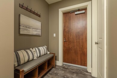 4_Cherokee_Blvd_Unit_201_0043